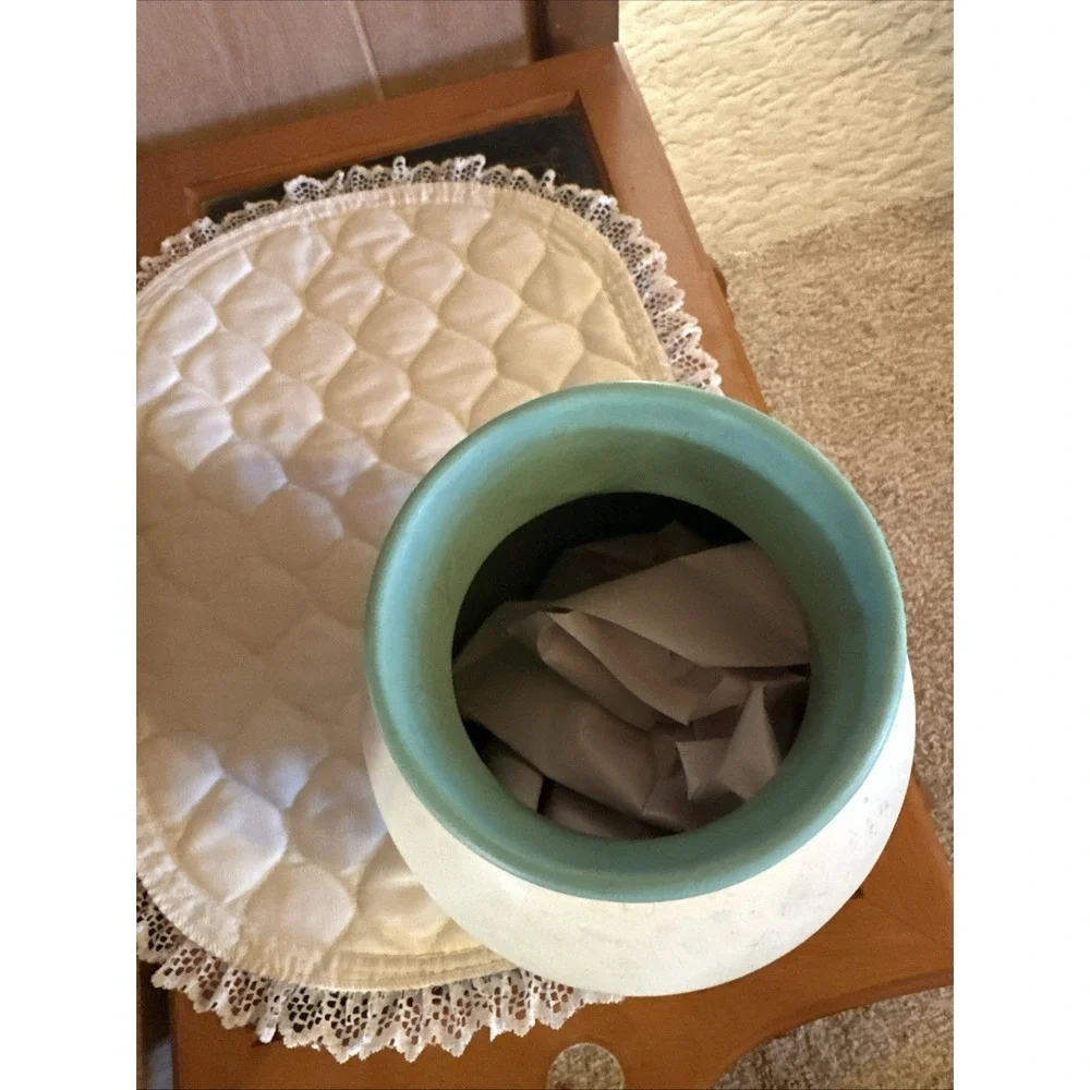 Coors pottery vase 8” tall‎